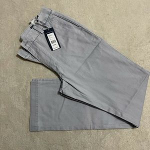 Vineyard Vines 30x32 Slim Fit Breaker Pant tags on